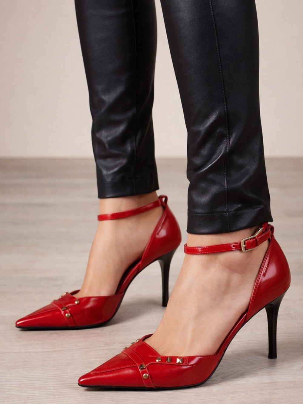 🔥 Two Lips Statement Red Heels 👠